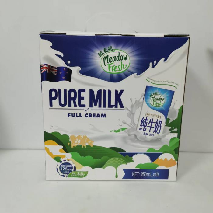 纽麦福3.6g蛋白全脂高钙纯牛奶礼盒装（250ml*10支）*6提/件